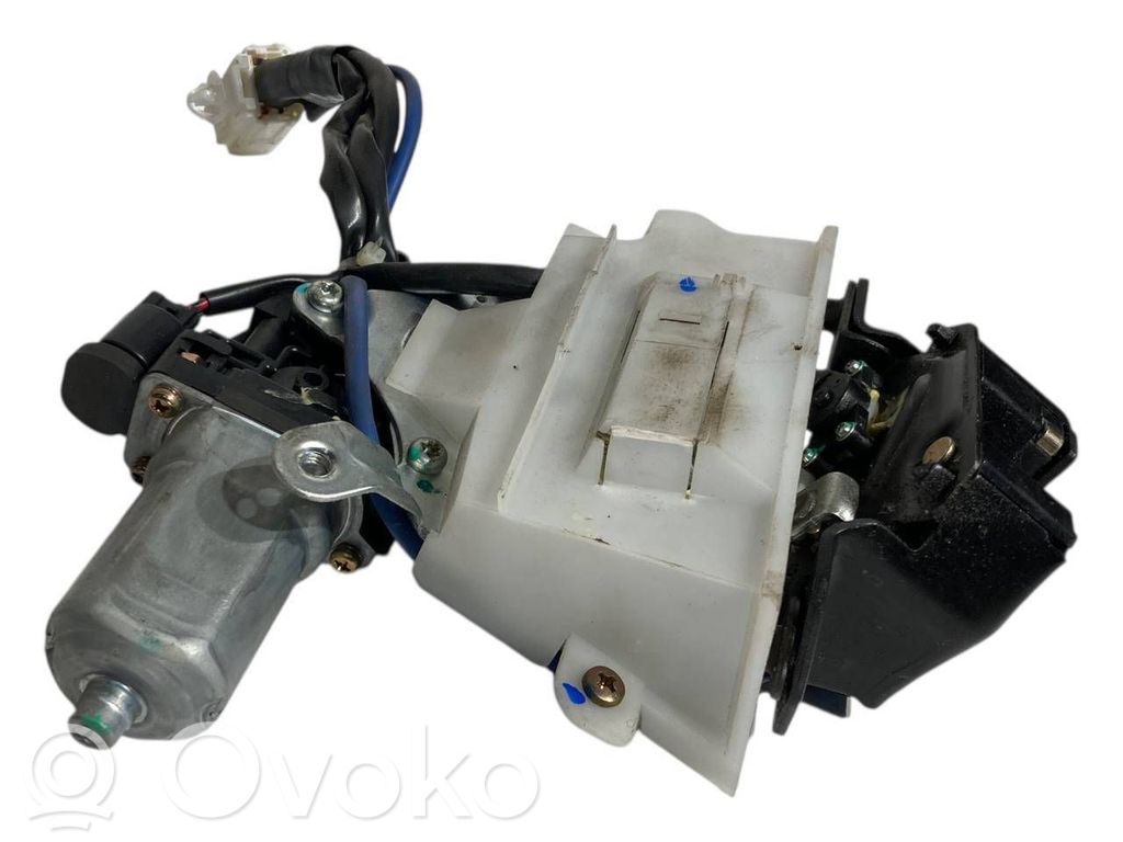 Aizmugurējā pārsega slēdzene