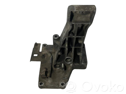 Dzinēja nostiprināšanas stiprinājums-kronšteins