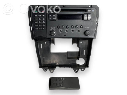 Radio / CD/DVD atskaņotājs / navigācija