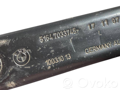 Radiatoru paneļa turētājs (televizora)