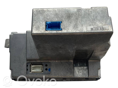 Radio / CD/DVD atskaņotājs / navigācija