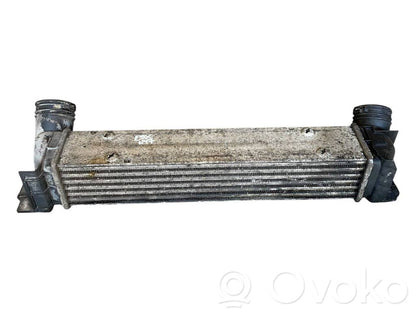 Starpdzesētāja radiators
