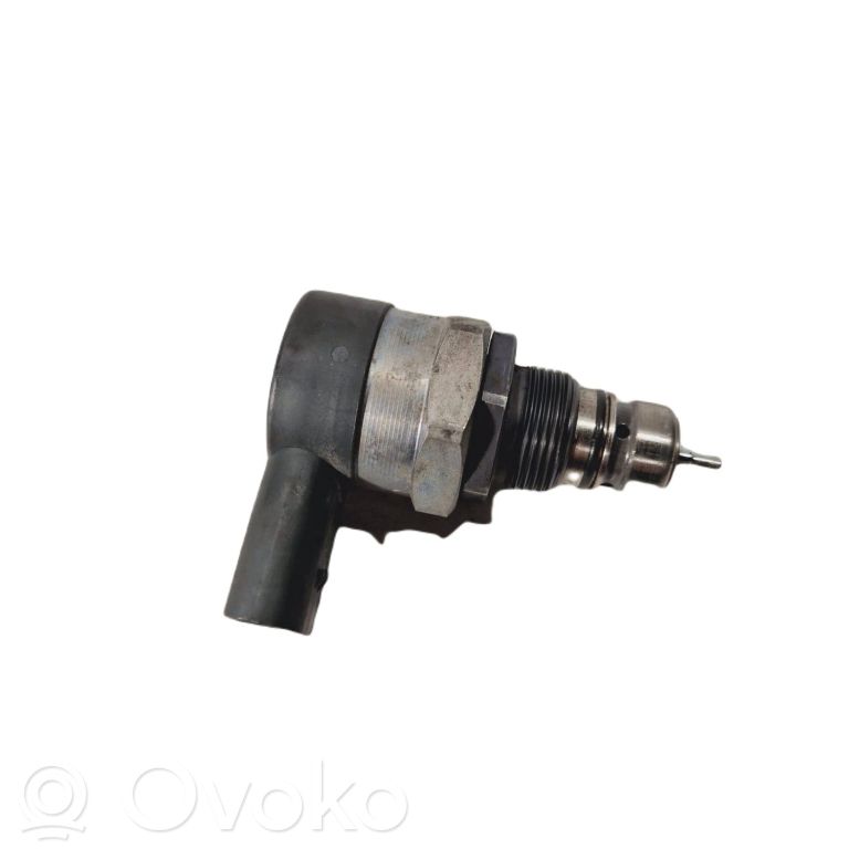 Манометр давления топлива