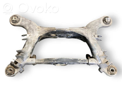 Pusrāmis aizmugurējais / priekšējais