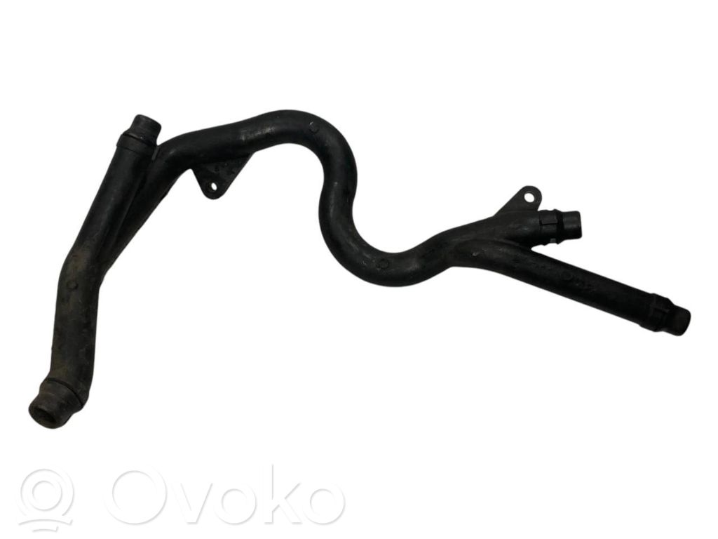 Caurulīte (-es) / šļūtene (-es)