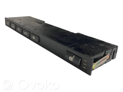 Sēdekļu apsildes slēdzis