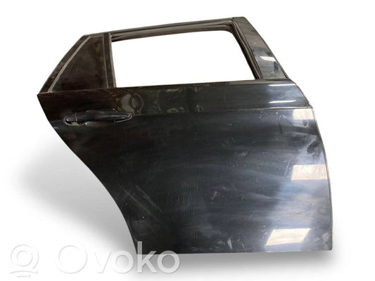 Задняя дверь