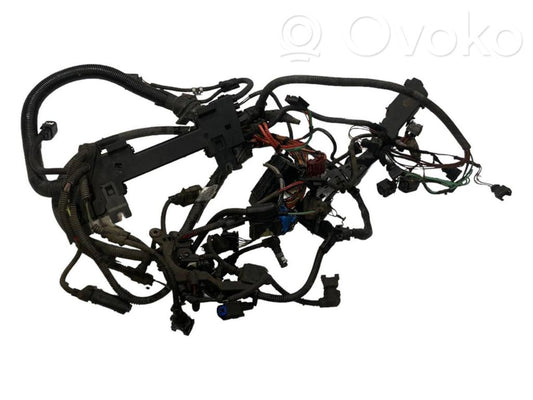 Dzinēja vadu instalācija