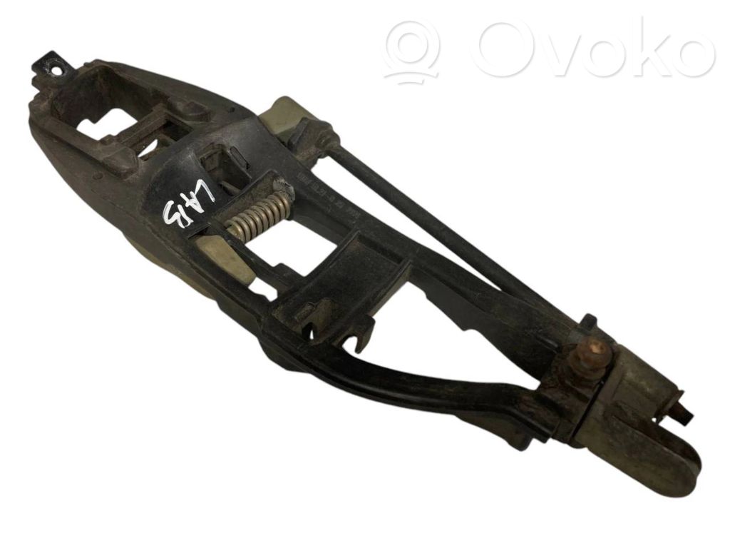 Aizmugurē turētājs / kronšteins ārējam atvēršanas rokturim