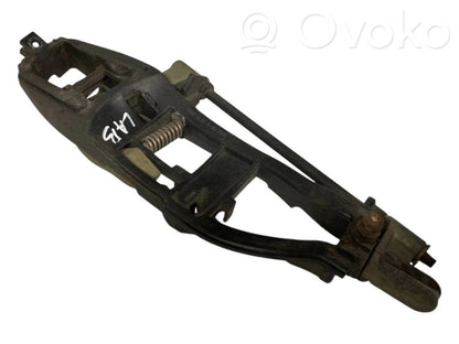 Aizmugurē turētājs / kronšteins ārējam atvēršanas rokturim