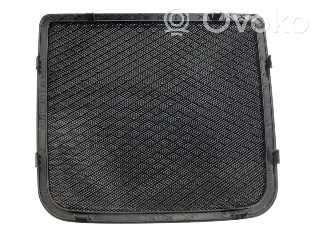 Rear speaker trim