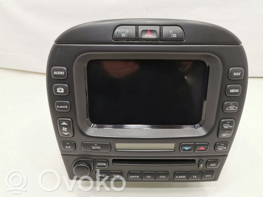 Radio / CD/DVD atskaņotājs / navigācija