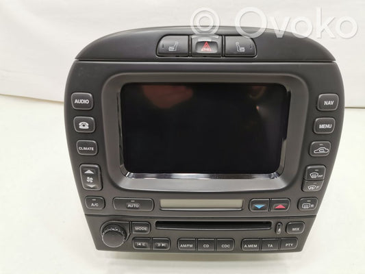 Radio / CD/DVD atskaņotājs / navigācija