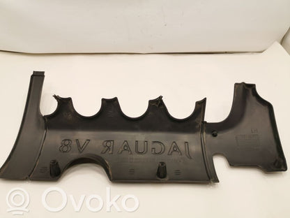 Dzinēja pārsegs (dekoratīva apdare)