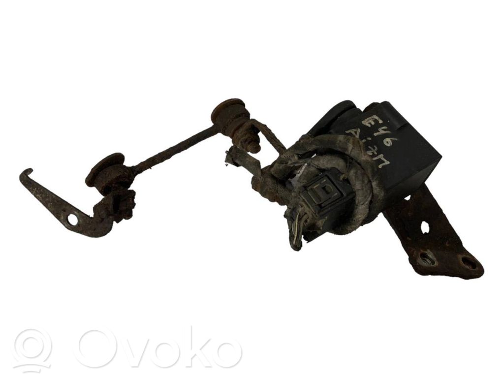 Augstuma sensors (priekšējo lukturu)