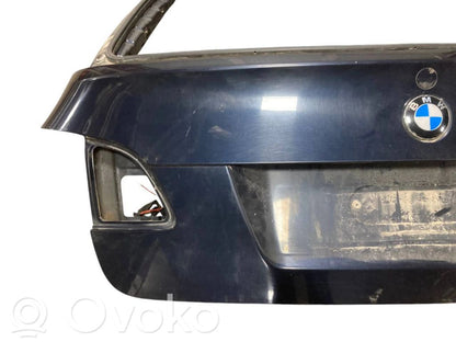 Aizmugurējais pārsegs (bagāžnieks)