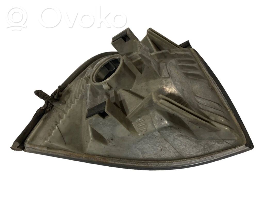 Priekšējais pagrieziena lukturis