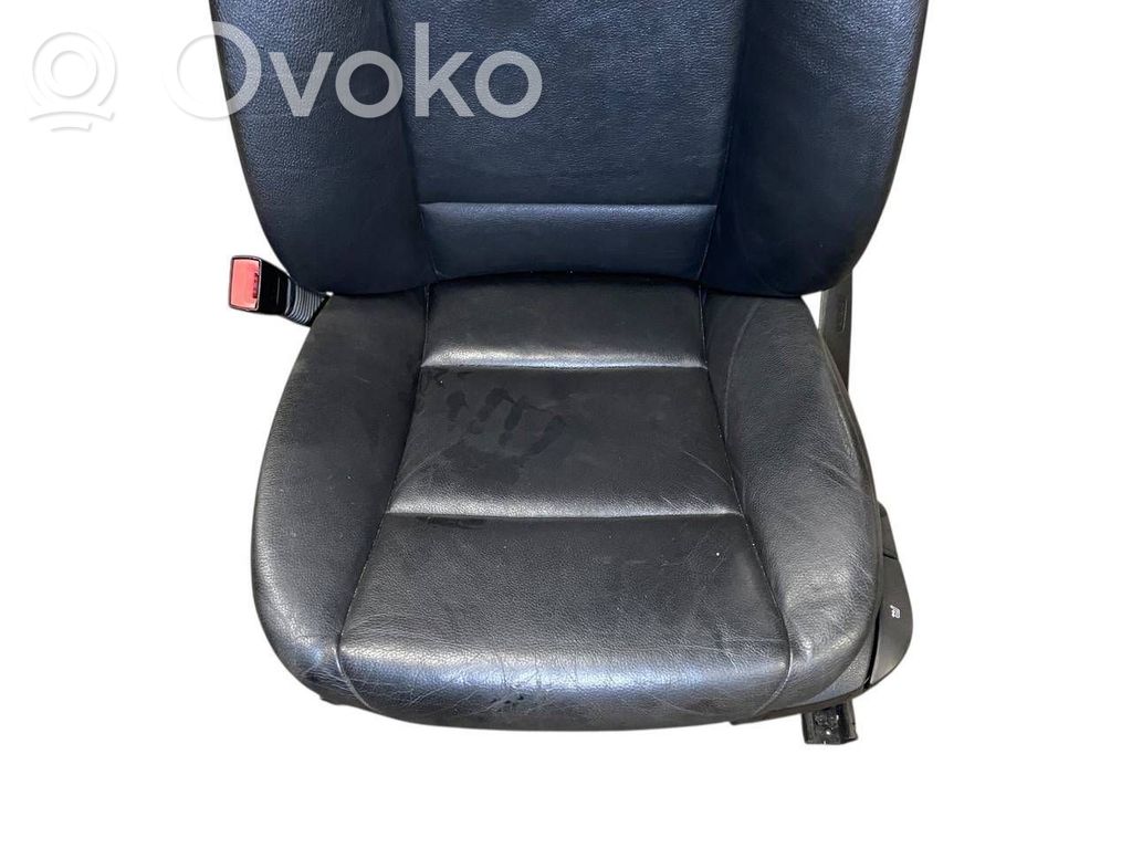 Sēdekļu komplekts