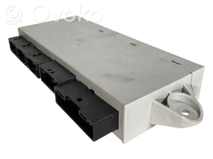 Durvju vadības bloks