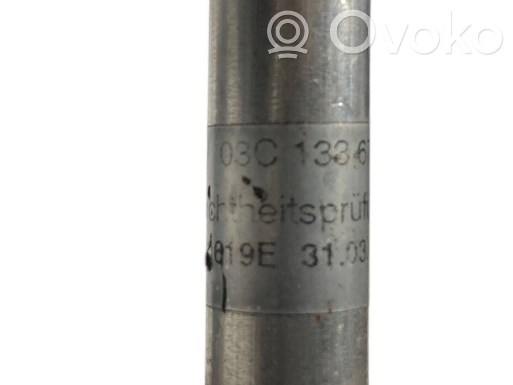 Degvielas caurulīte (-es)