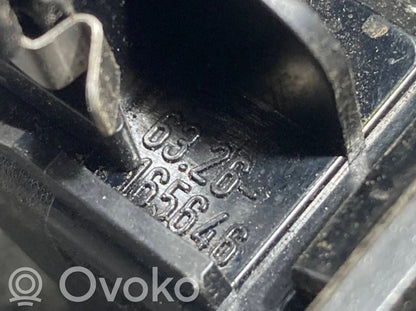 Освещение номерного знака