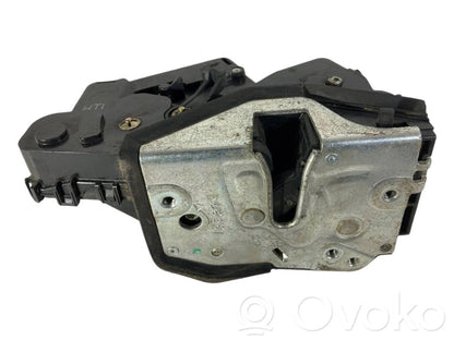 Aizmugurē slēdzene