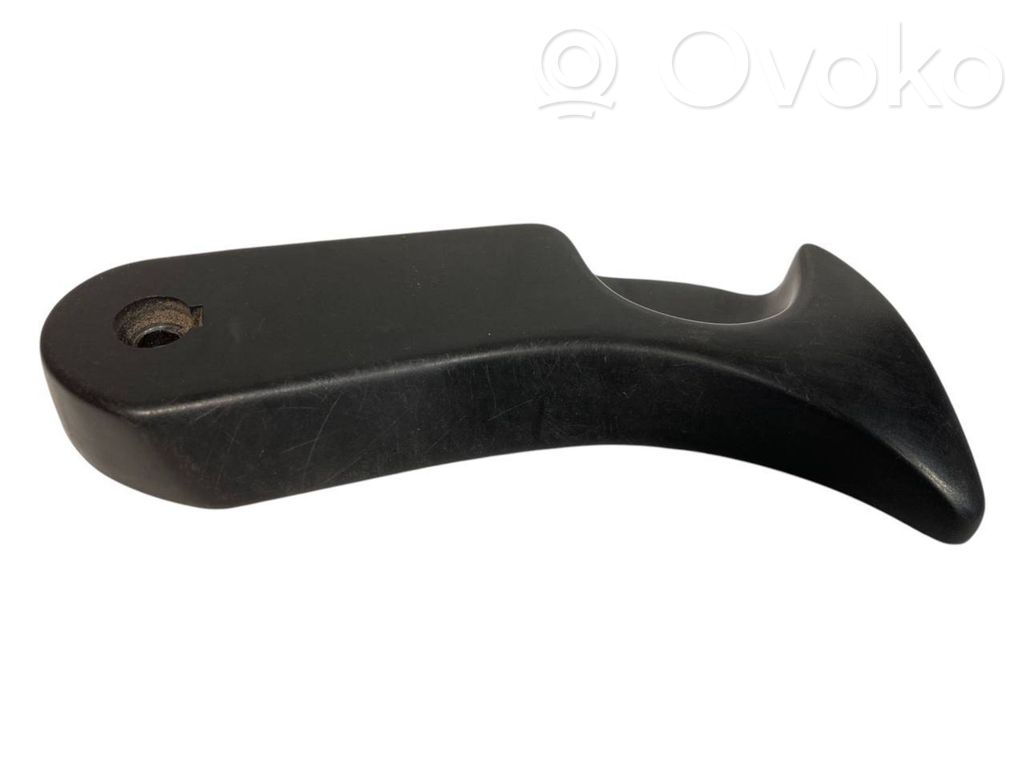 Ручка открывания капота двигателя