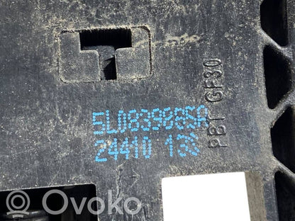 Aizmugurē turētājs / kronšteins ārējam atvēršanas rokturim