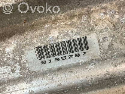 Priekšpusē bampera sija / balka