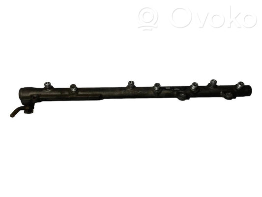 Fuel main pipe