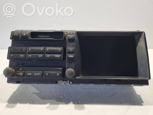 Radio / CD/DVD atskaņotājs / navigācija