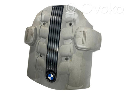 Engine cover (decorative trim)