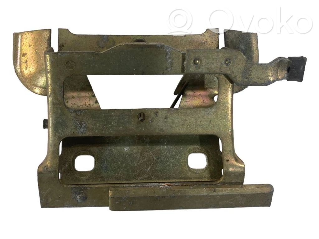 Aizmugurē turētājs / kronšteins ārējam atvēršanas rokturim