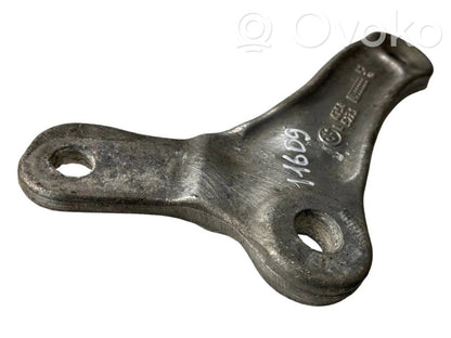 Stabilizatora stiprinājums (priekšā)