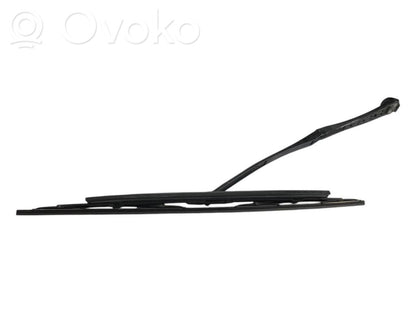 Priekšējā loga tīrītāja kājiņa