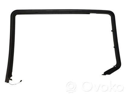 Занавеска на окне сзади