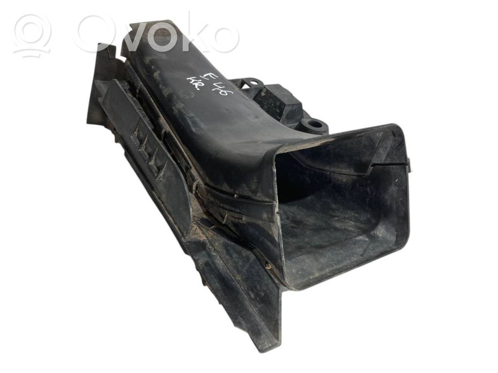 Brake cooling air duct