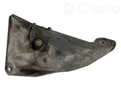 Кронштейн крепления двигателя