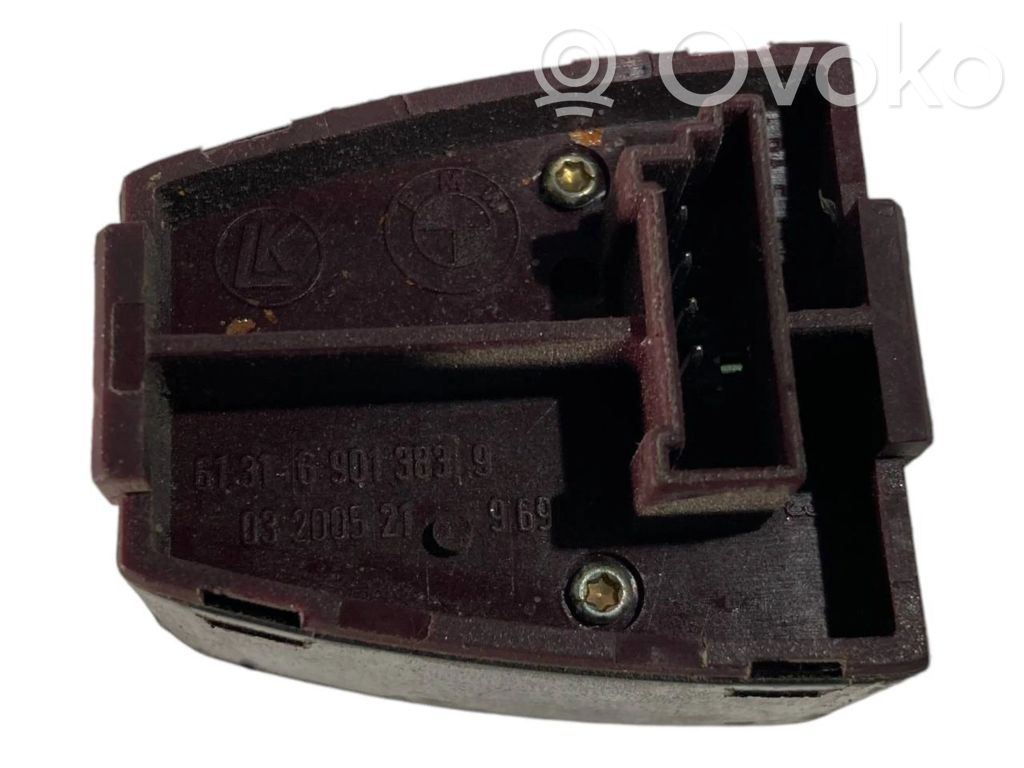 Sānu spoguļu slēdzis