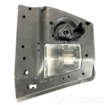 Держатель крышки заднего фонаря