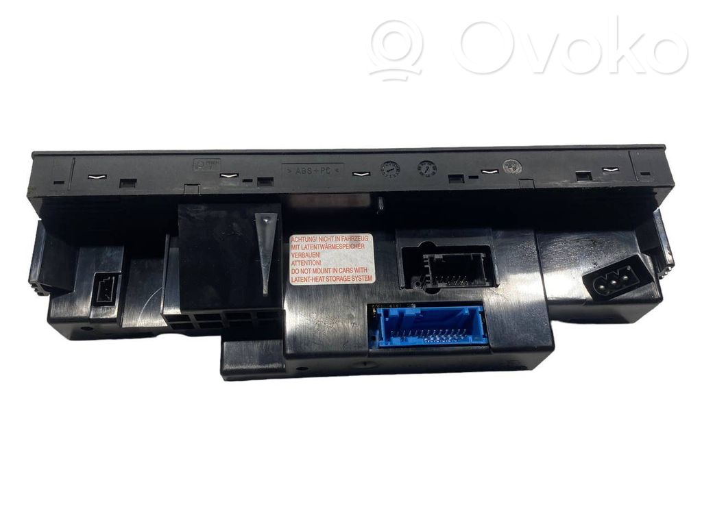 Gaisa kondicioniera / klimata kontroles / salona apsildes vadības bloks (salonā)