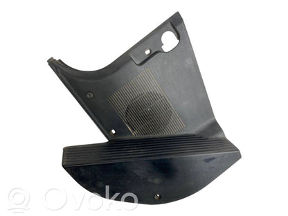 Side decorative trim for the footwell