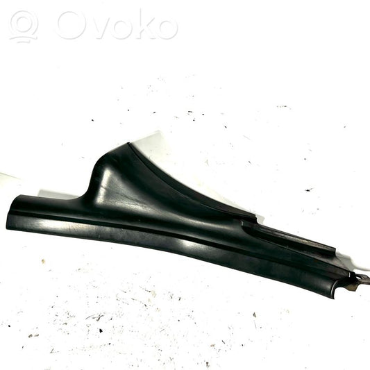 Aizmugurējā sliekšņa dekoratīvā apdare (iekšējā)