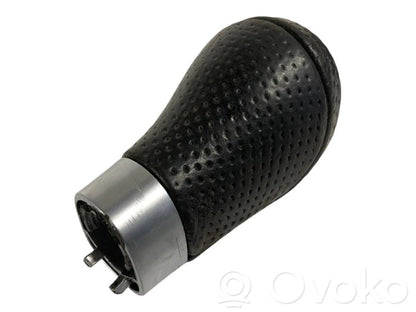 Декоративная отделка рычага переключения передач (кожа, наконечник)