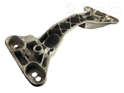 Pārnesumkārbas stiprinājuma kronšteins