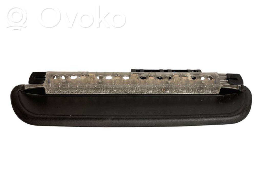 Papildu bremžu signāla lukturis