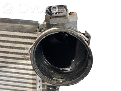 Starpdzesētāja radiators