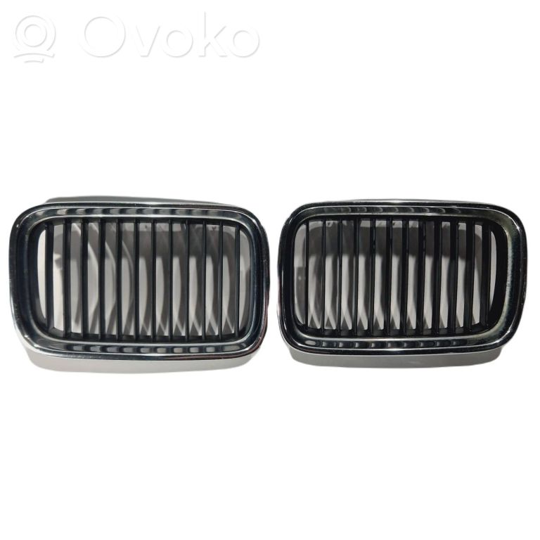 Apakšējais režģis (trīsdaļīgs)