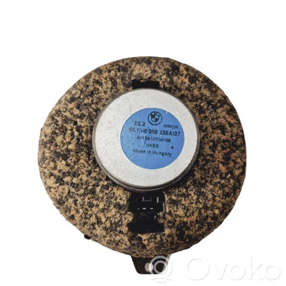 Динамик(и) в передней двери