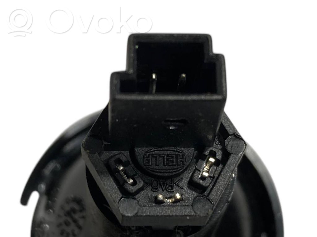 Cita veida salona apgaismojums